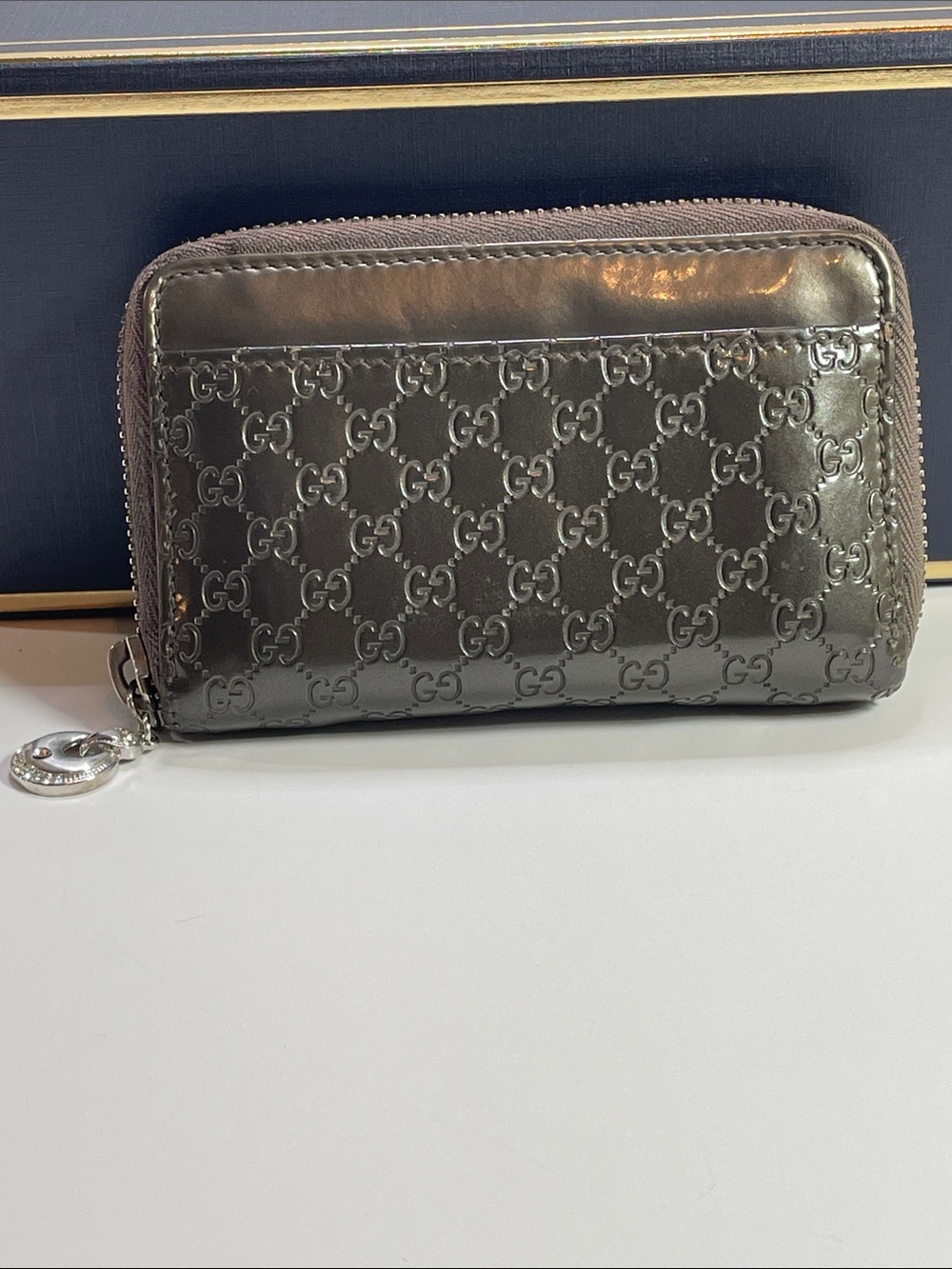 Gucci Authentic Vintage Metallic Charcoal Zip Around Card Case Wallet
